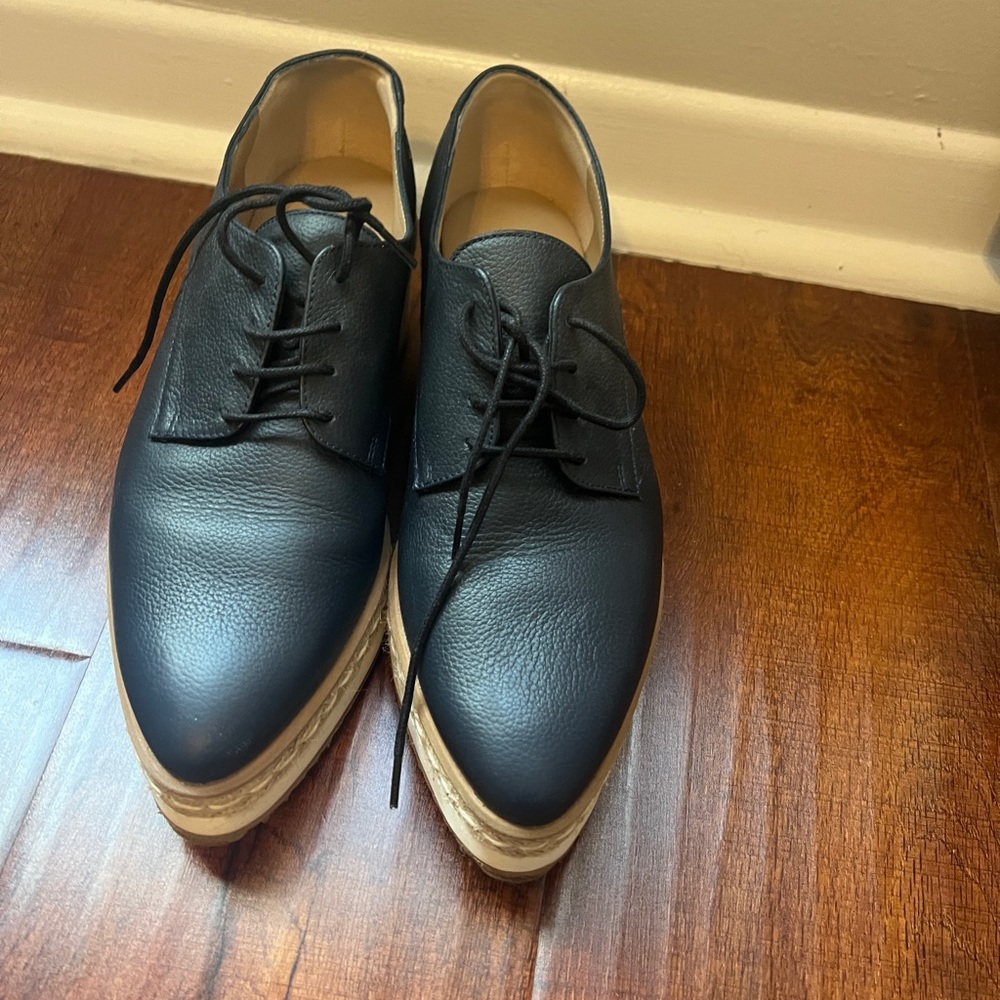 Gorgeous LK Bennett Leather Platform Lace Ups